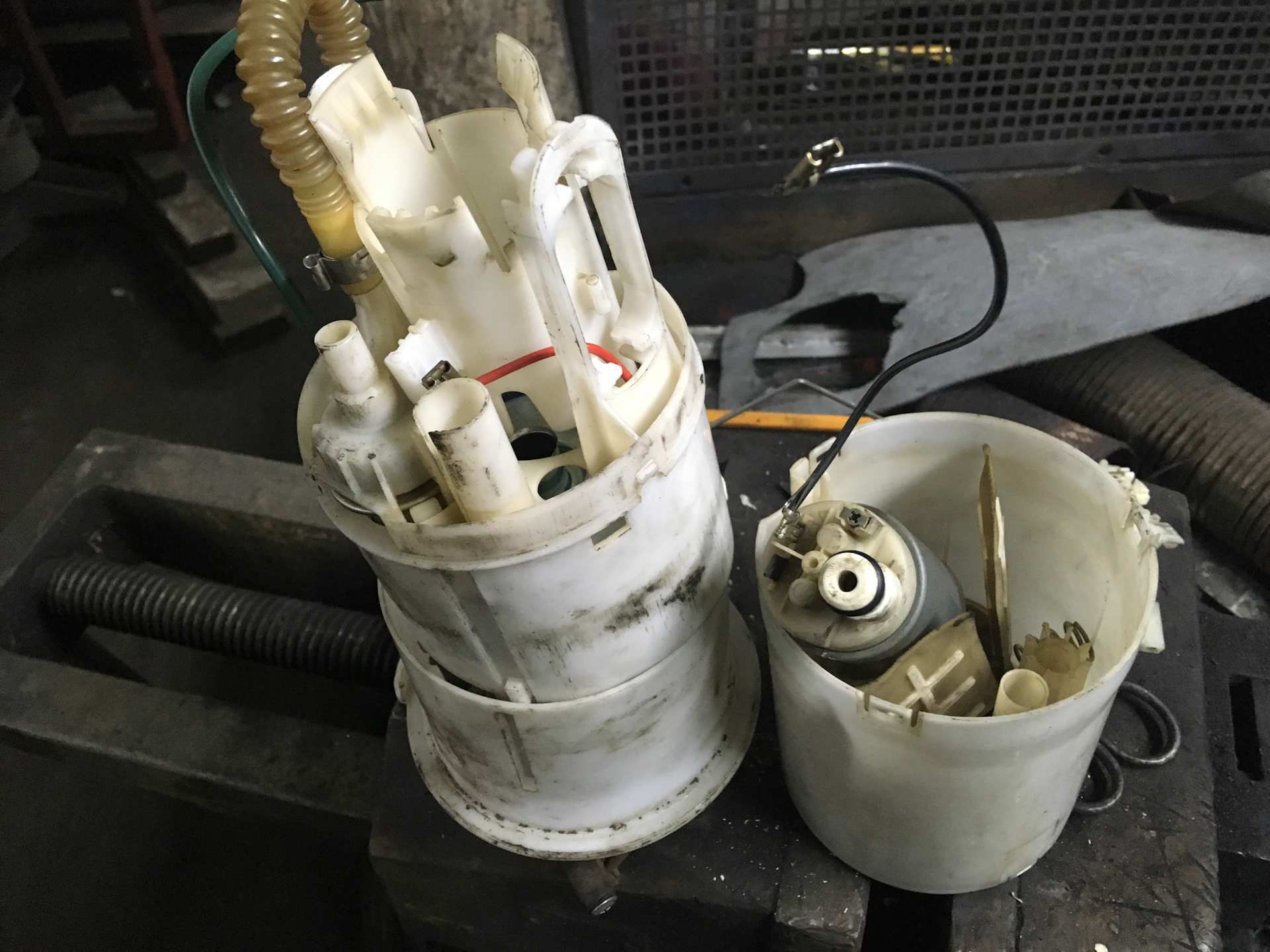 Бензонасос Freelander 3.2L в Самаре