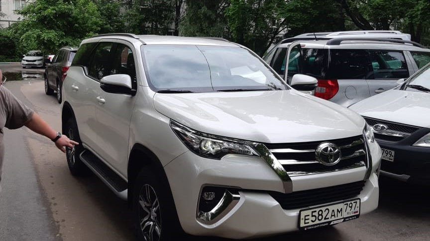 Отзывы владельцев Toyota Fortuner с ФОТО