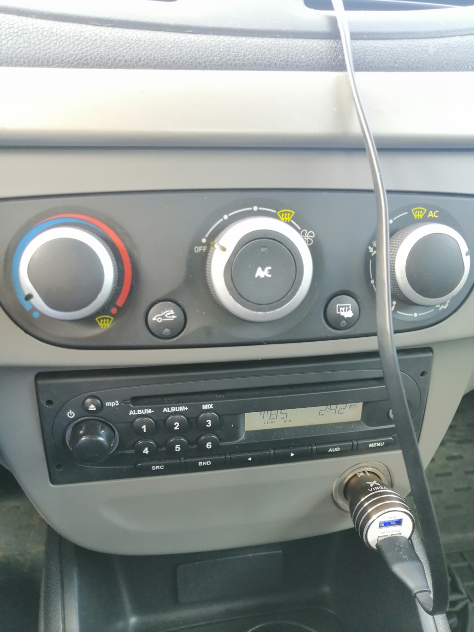 Нужна информация — Renault Fluence, 1,6 л, 2011 года | автозвук | DRIVE2