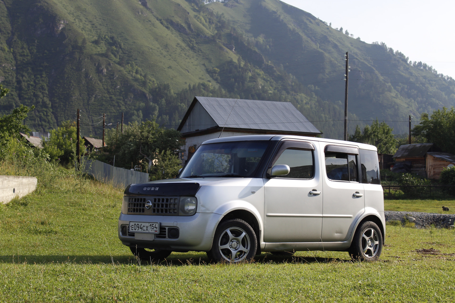 Ниссан прим край. Nissan Cube II. Nissan Cube SX 2003. Nissan Cube для путешествий. Ниссан куб фото.