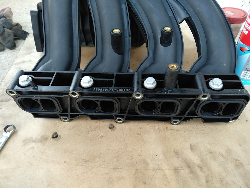 Удаление заслонок впускного коллектора — Mercedes-Benz C-Class Estate ...