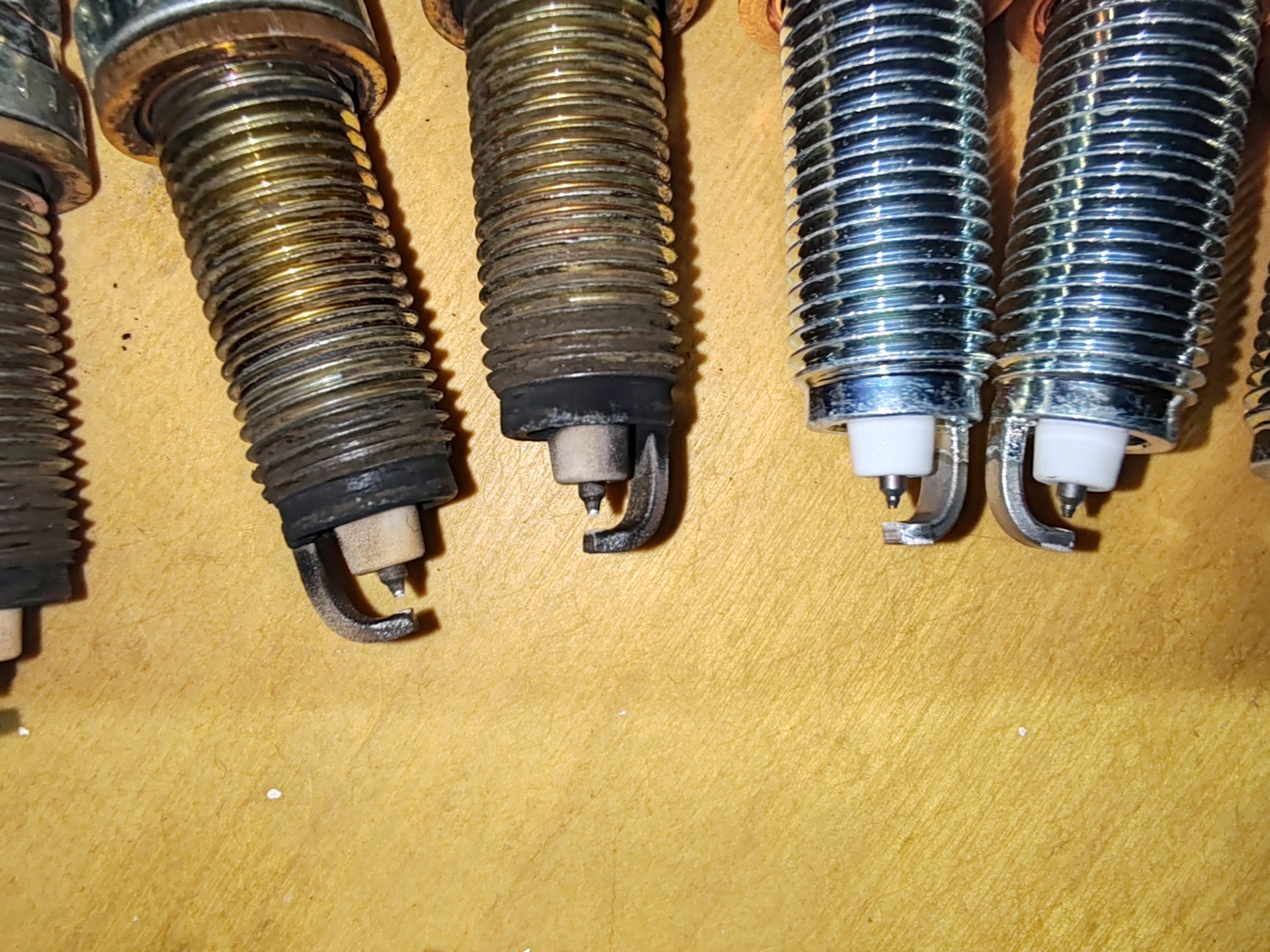 Красивые свечи своими руками. Подсвечник из стакана. Эко стаканчики для свечей. Свеча из старых свечей остатков. Свеча своими руками из старой свечи.