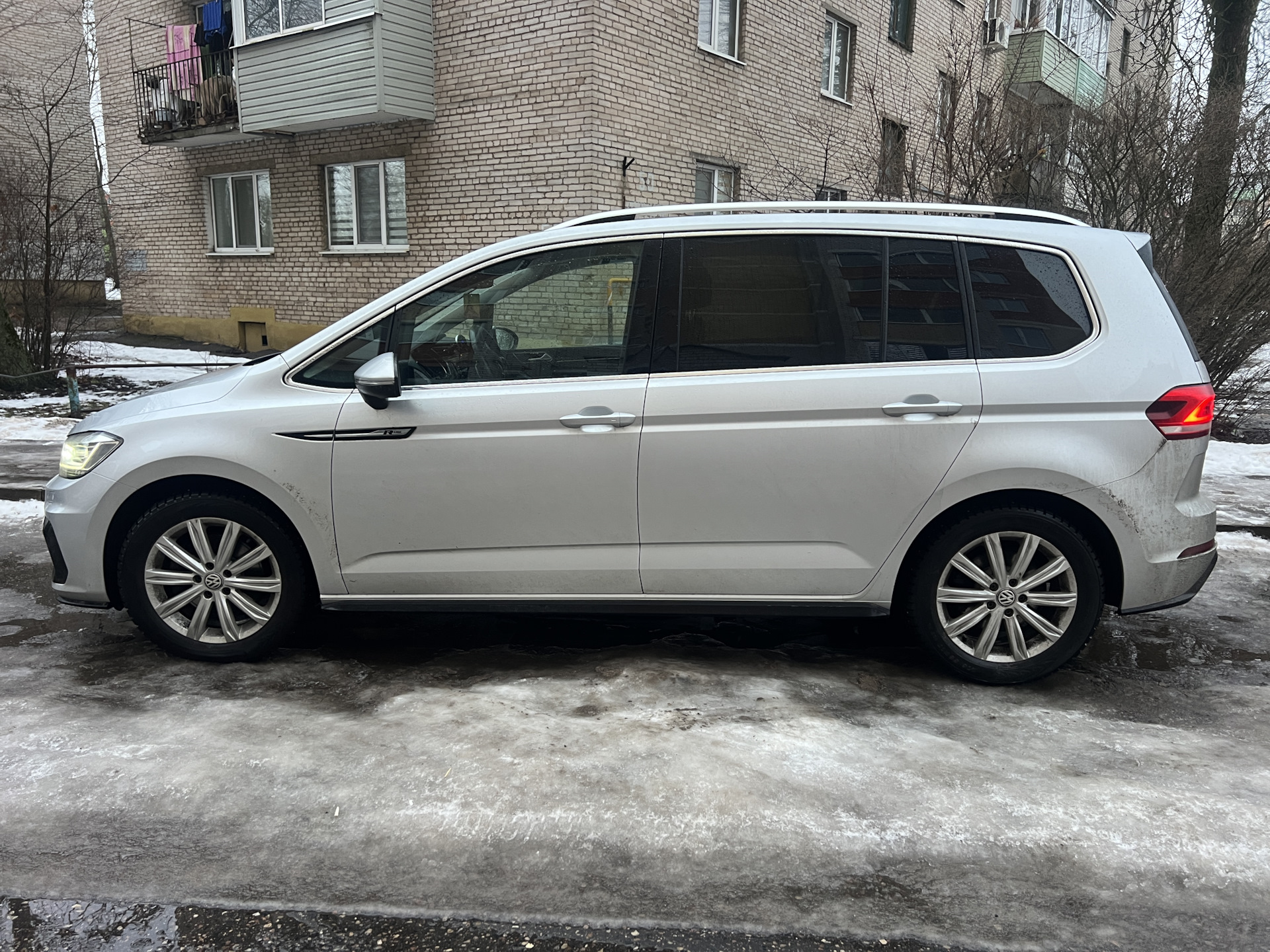 9. Наблюдения за авто, за развлекательную поездку в Минск. — Volkswagen  Touran (2G), 2 л, 2019 года | наблюдение | DRIVE2