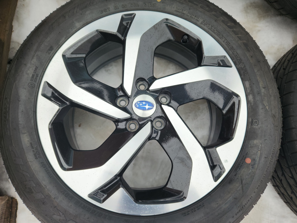 Литые диски Subaru 7Jx18 ET48 5x114,3 на Subaru Forester (SK). Б/у | 93 ...
