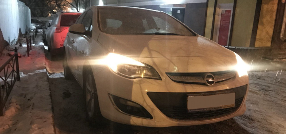 Лампы BOSCH PLUS 90 (живут 1,5-2 года(у меня)) — Opel Astra J, 1,6 л ...