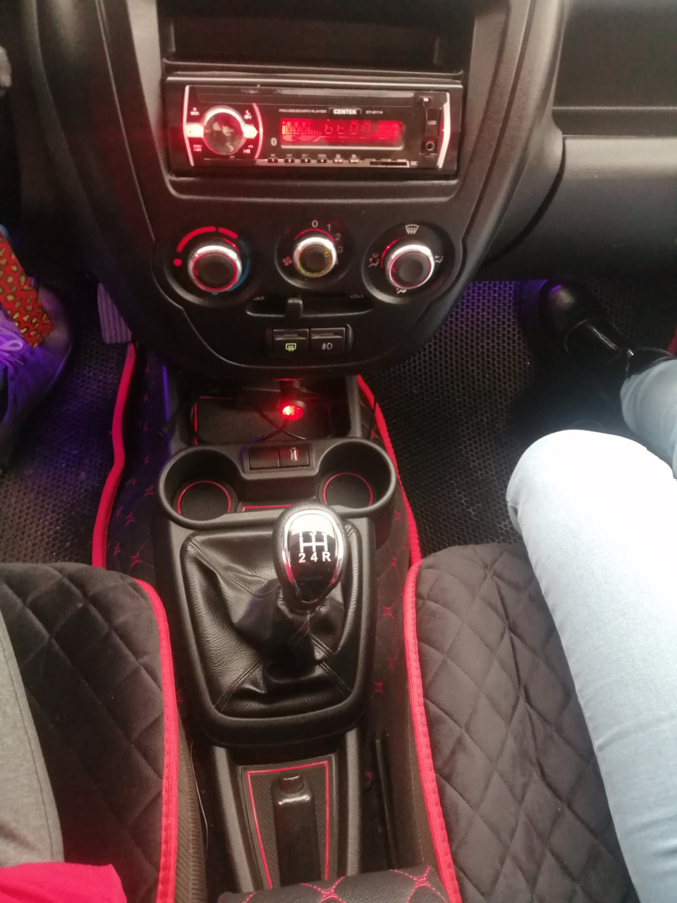 Коврики в центральный тоннель — Lada Гранта (1G), 1,6 л, 2013 года ...