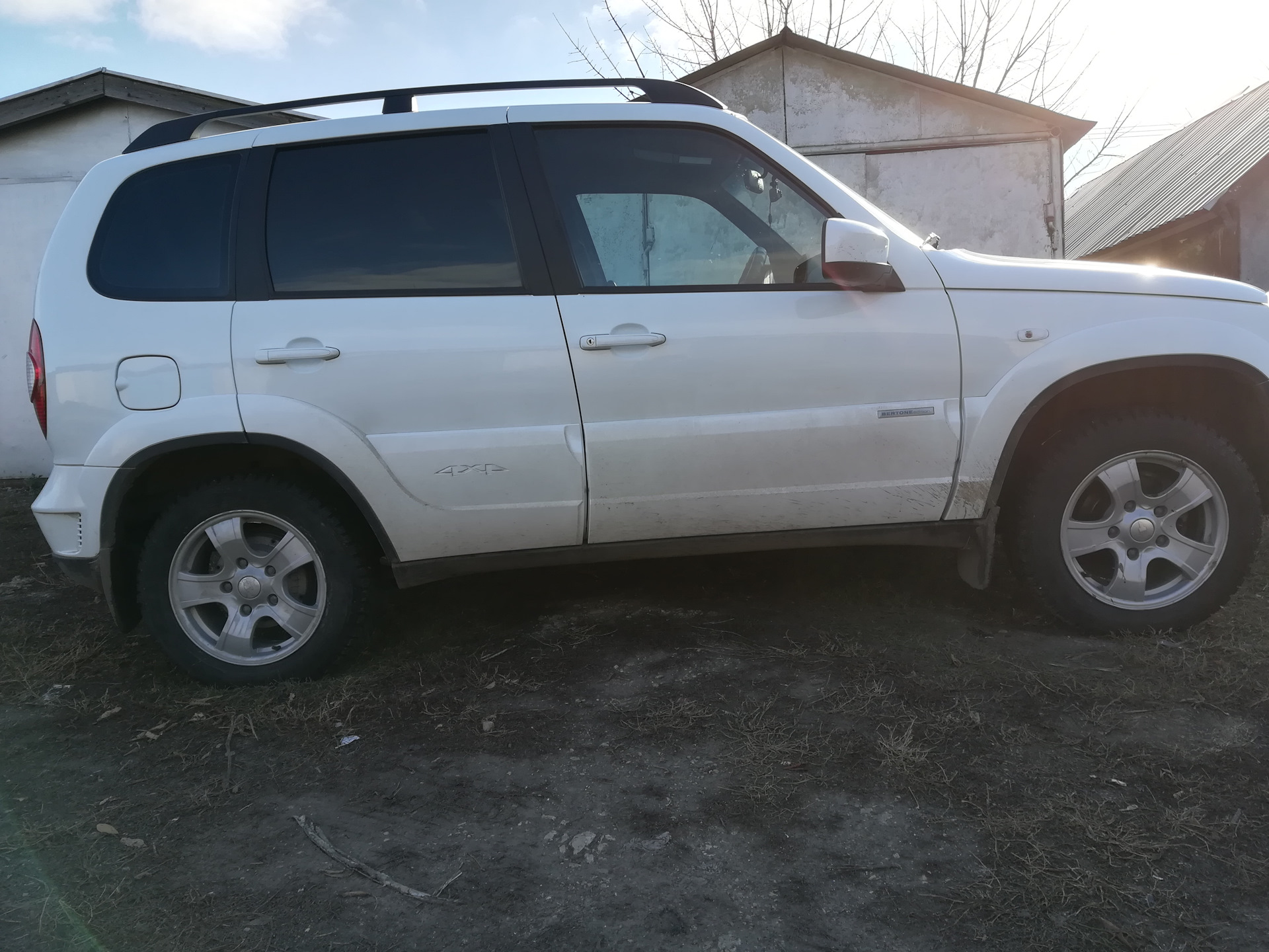 Колеса 205/60 r16 — Chevrolet Niva GLX, 1,7 л, 2012 года | шины | DRIVE2