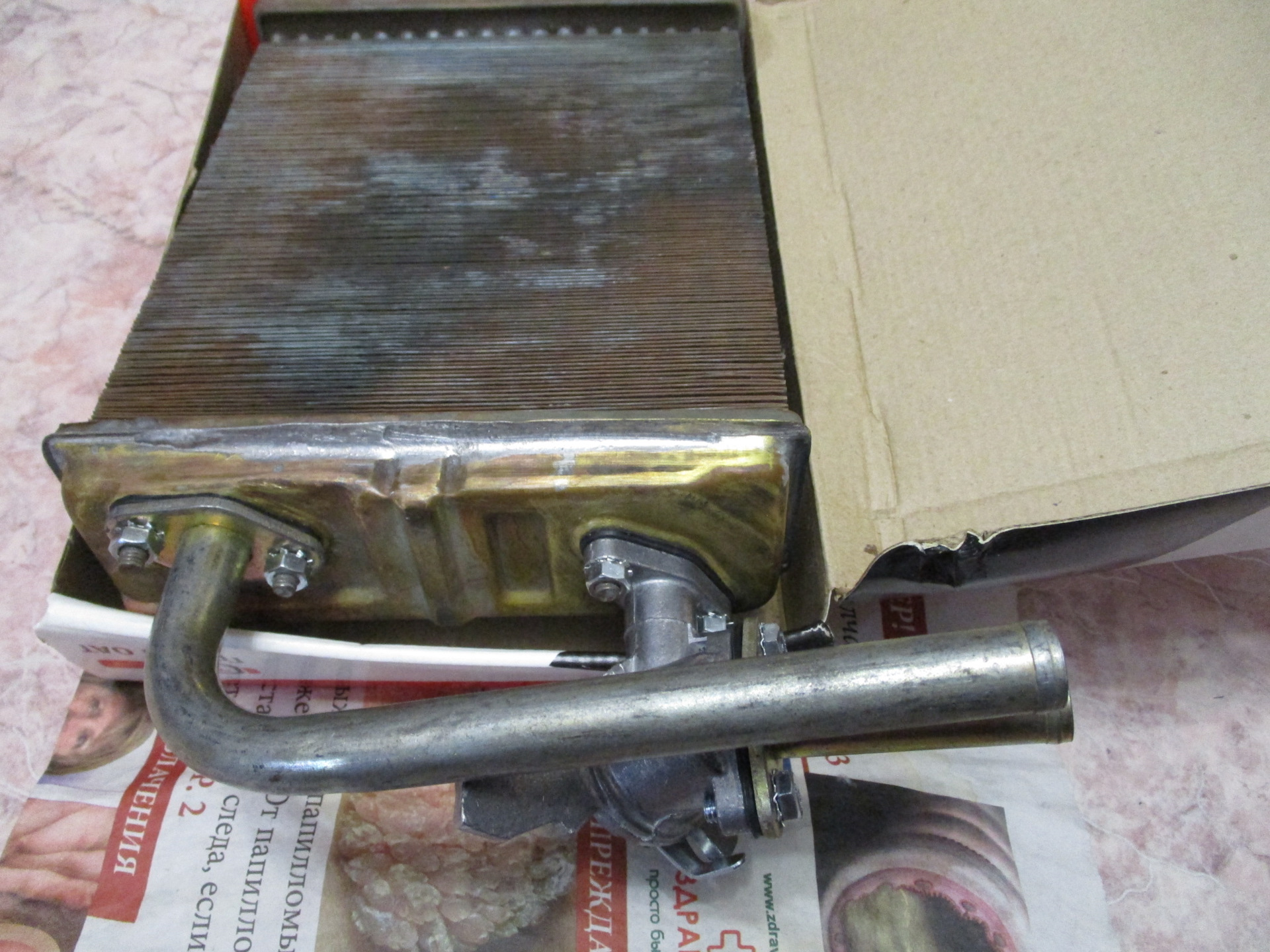 Пайка латунного радиатора отопителя Ваз 2106 — Lada 21061, 1,5 л, 1996 ...