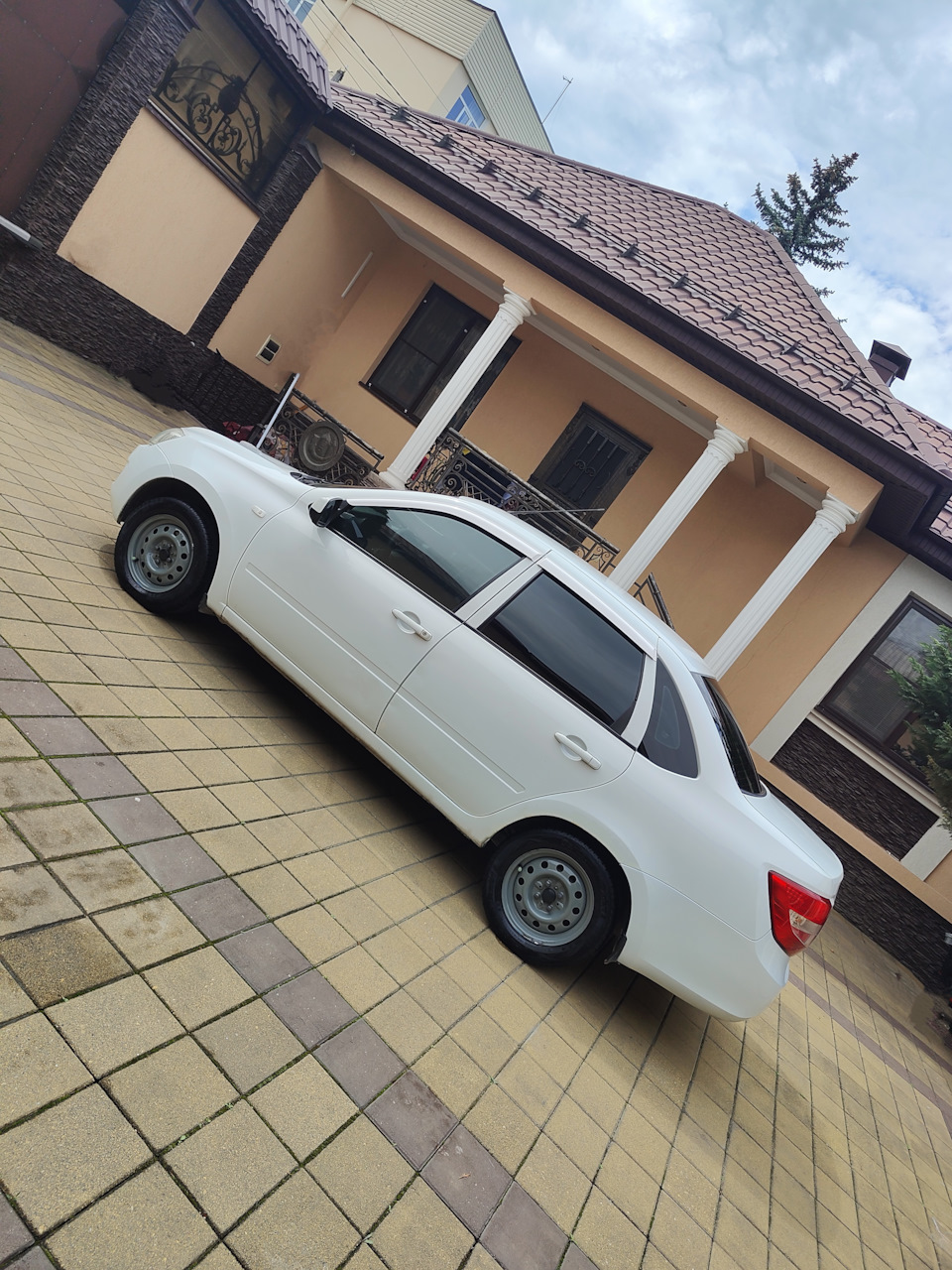 Фото в бортжурнале Lada Granta