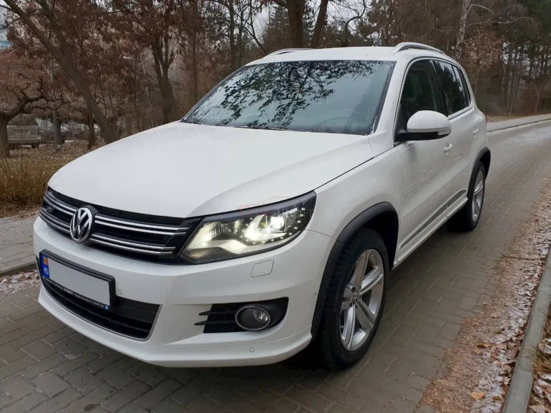 Купить Volkswagen Tiguan по цене от 649 000 рублей - более …