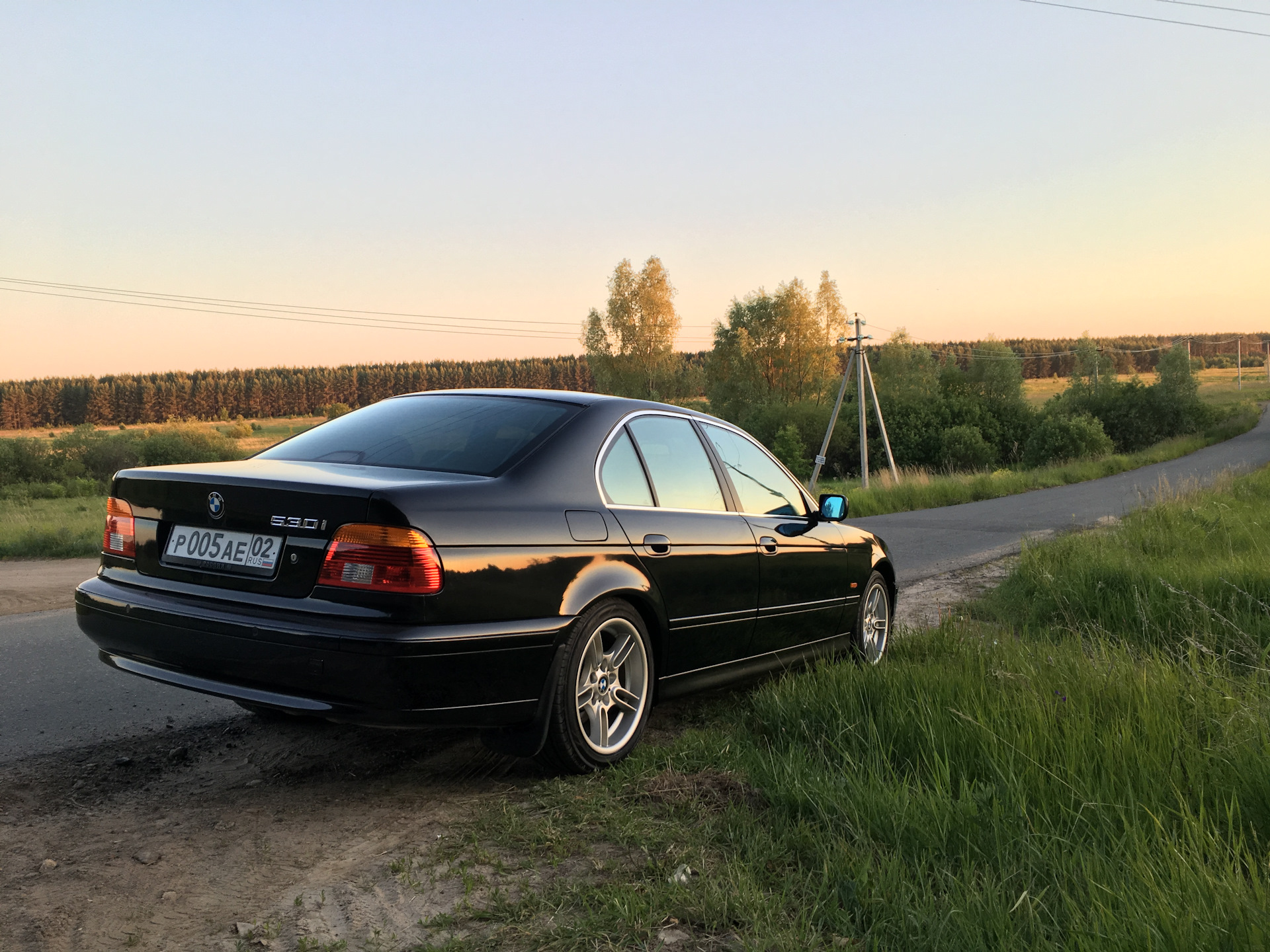 BMW 5 Series e39 Black