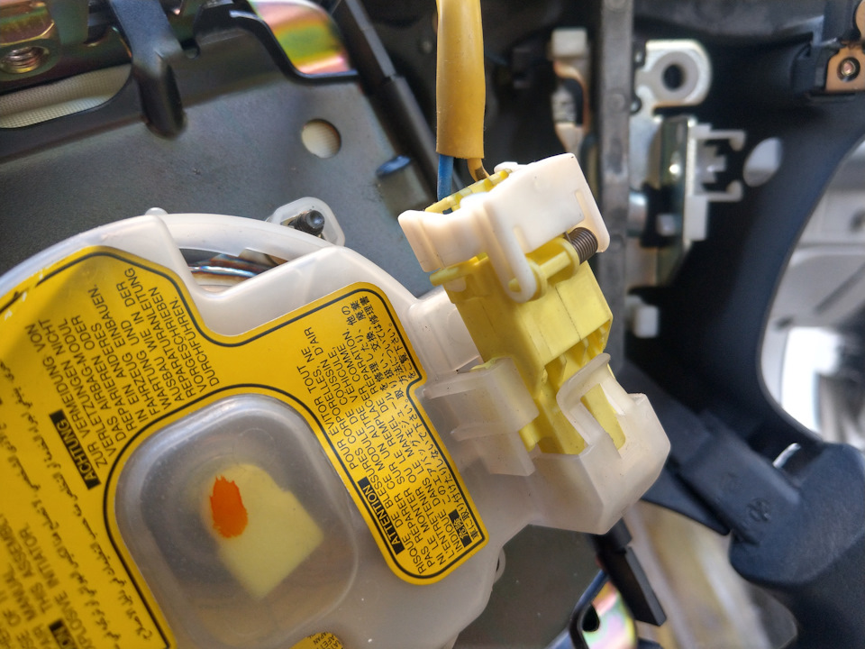 Audi Q7, 2011, как снять молдинг и накладку бокового стекла ...