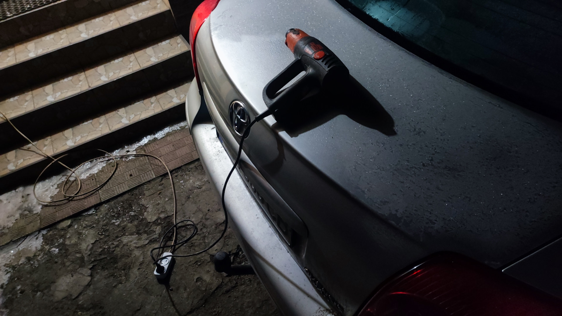 Не открывается багажник (обновлено) — Toyota Avensis II, 2,2 л, 2005 ...