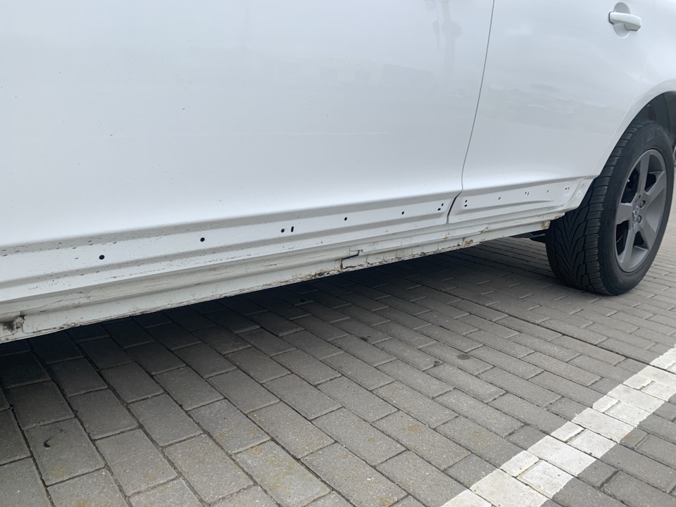 Пороги — Volvo XC60 (1G)