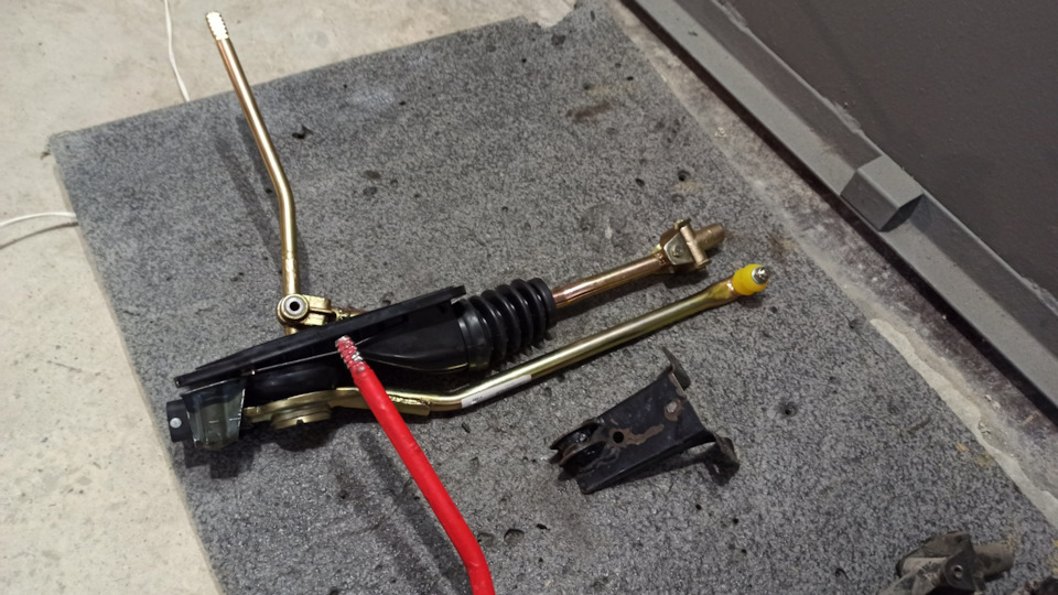 Новые запчасти на москвич святогор