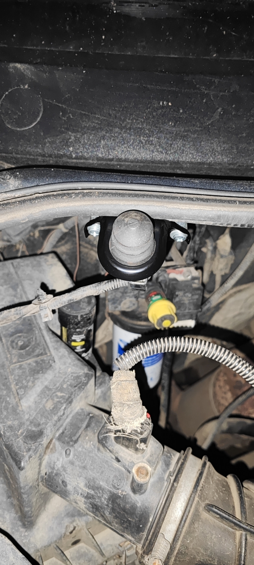 Концевик капота — Ford Transit (7G), 2,4 л, 2008 года | своими руками ...