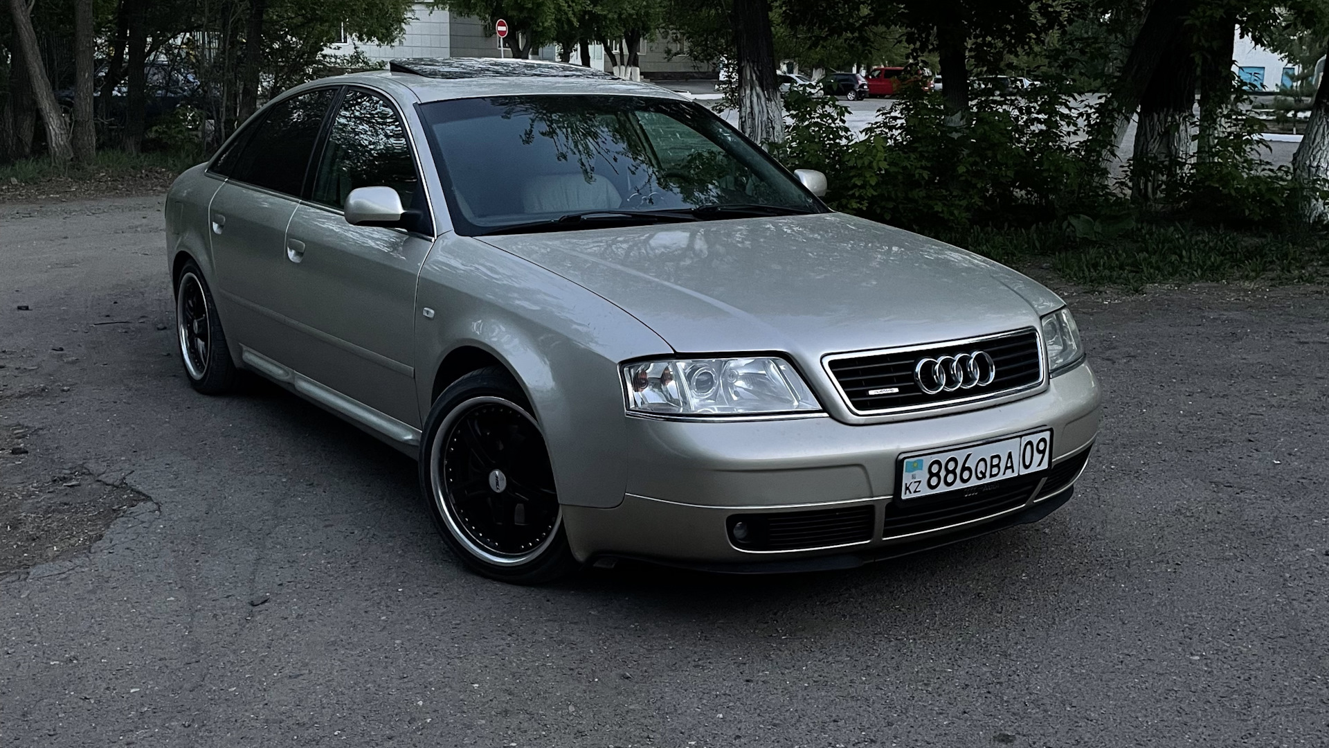 Audi A6 (C5) 2.8 бензиновый 1999 | Капля 🦎 на DRIVE2