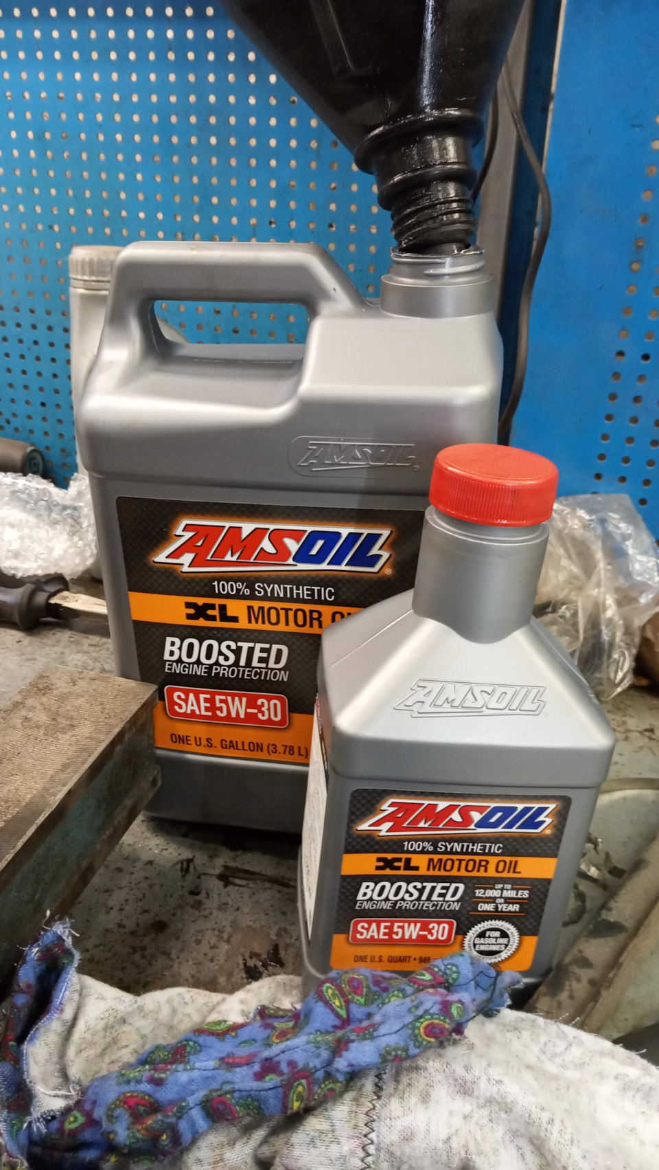 Масло Amsoil XL 5W-30 и дворники Goodyear — Nissan Tiida (1G), 1,6 л ...