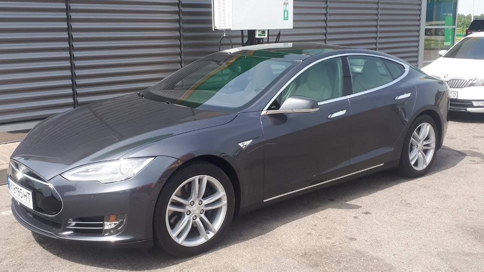 Tesla Model S