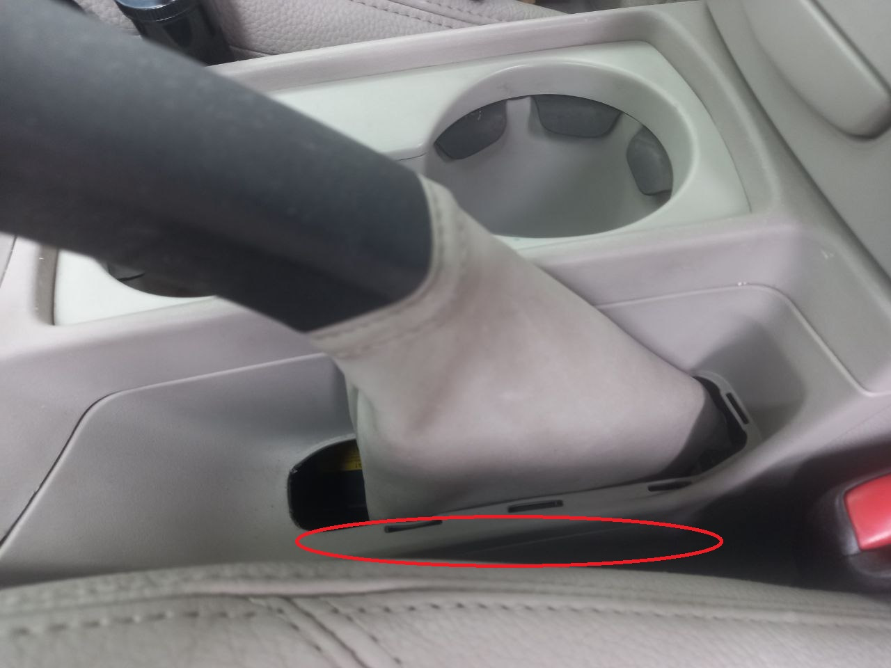 Натяжка троса ручника — Volvo V50, 2 л., 2006 года | своими руками | DRIVE2