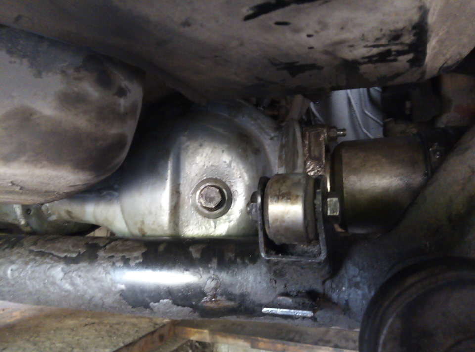 Выскочил привод… — Chevrolet Niva GLX, 1,7 л, 2011 года | поломка | DRIVE2