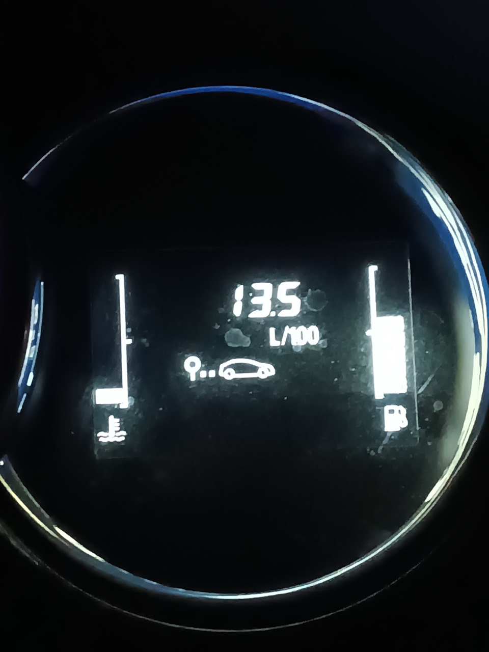 Расход больше чем у Камри — Renault Logan Stepway, 1,6 л, 2020 года ...