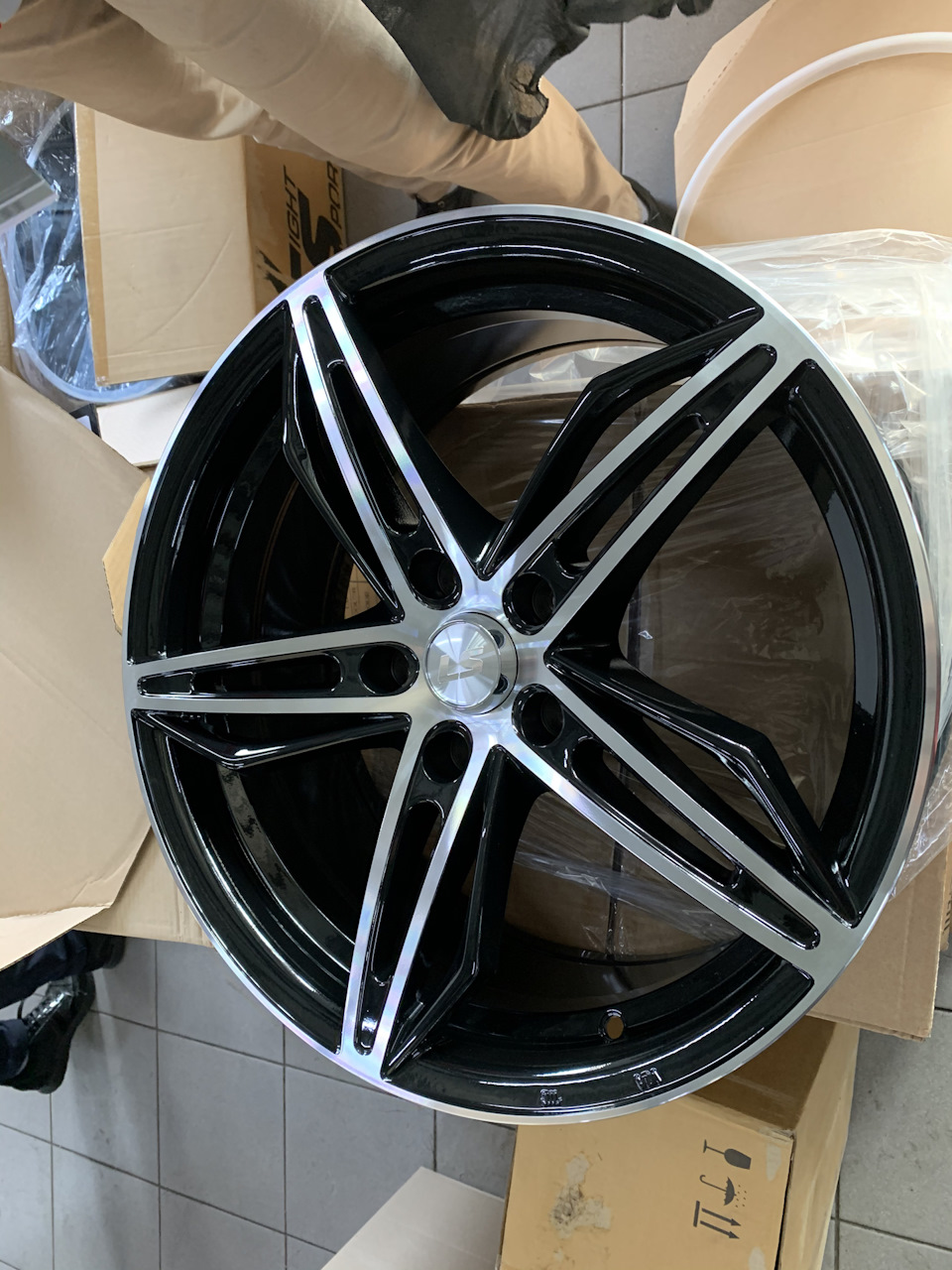 Диски LS756 Wheels 8x18/5x114.3 D73.1 ET45 — Nissan X-Trail III (t32 ...