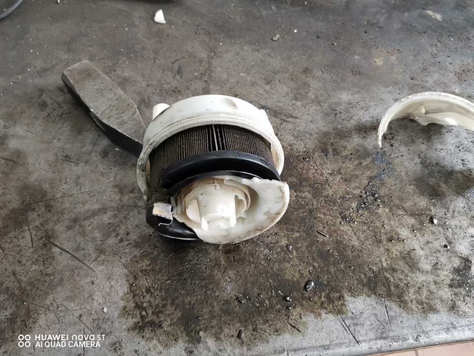 Замена клапанов регулировки фаз ГРМ и топливного фильтра — Peugeot 308 ...