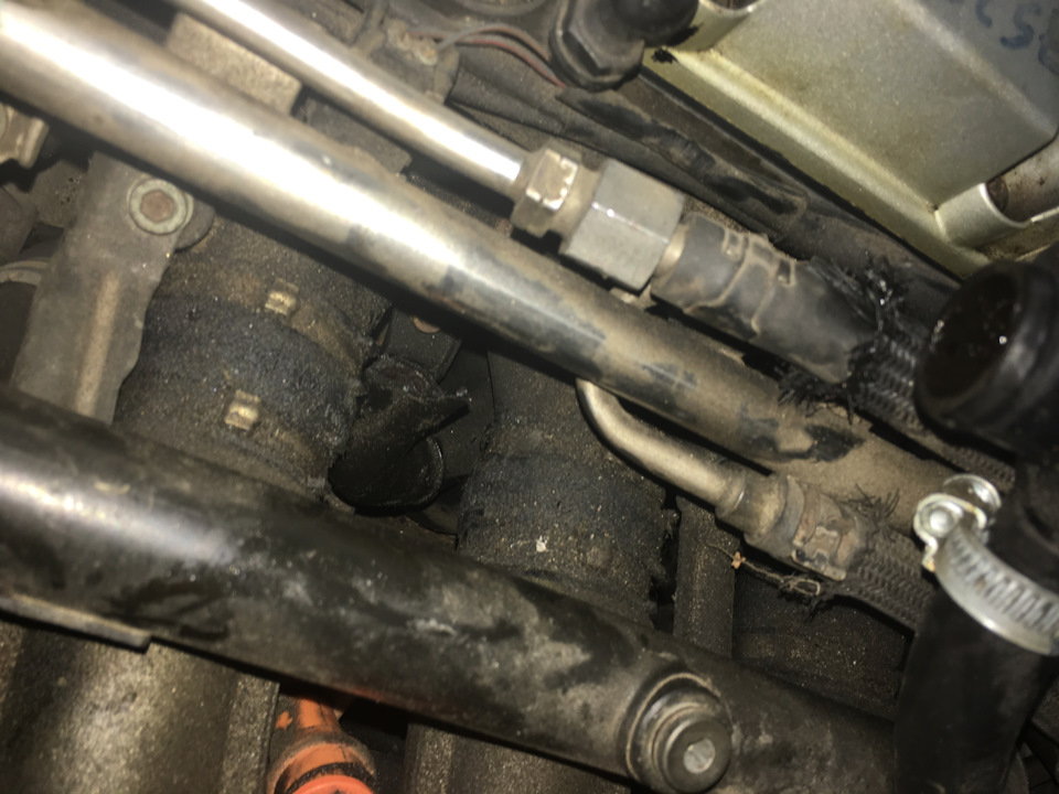 Замена патрубка турбина-интеркулер — Nissan Navara (2G), 2,5 л, 2012 ...