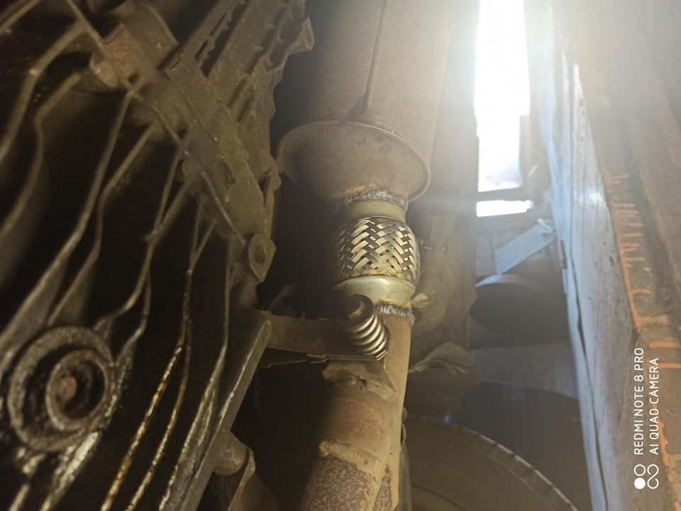 Внедрили гофру Audi 80 b4 — Audi 80 (B4), 2 л, 1994 года | визит на ...