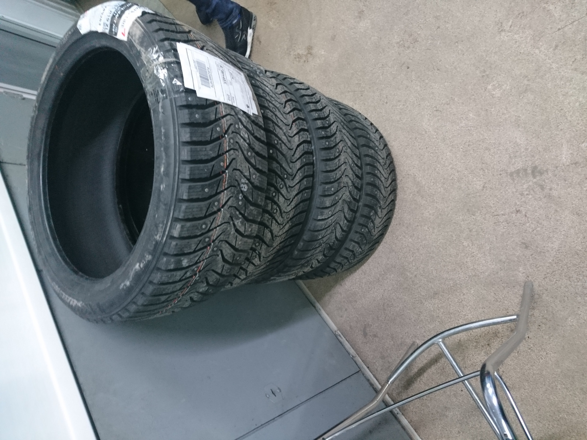 Шина зимняя kumho wintercraft ice wi32. Kumho 265/50r20 111t WINTERCRAFT SUV Ice ws31. Kumho WINTERCRAFT Ice Wi-32 96t XL. Kumho WINTERCRAFT Ice wi51 205/55 r16. Автошина r18 235/45 Kumho WINTERCRAFT Ice wi31 98t шип 2249243.