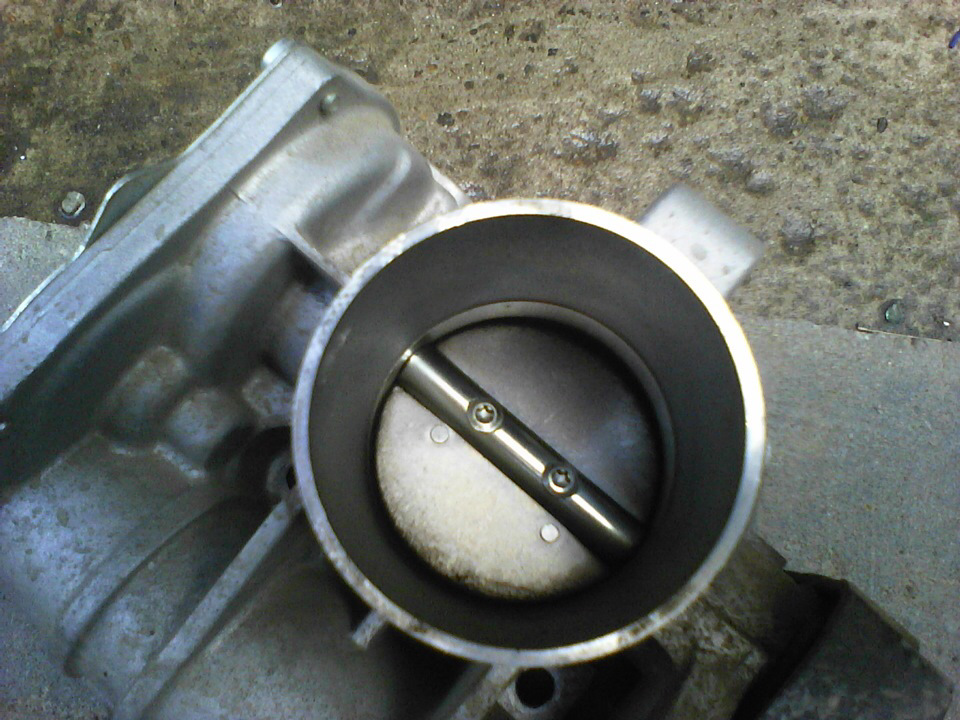 Чистка дросселя — Lada Калина 2 Спорт, 1,6 л, 2014 года | визит на ...