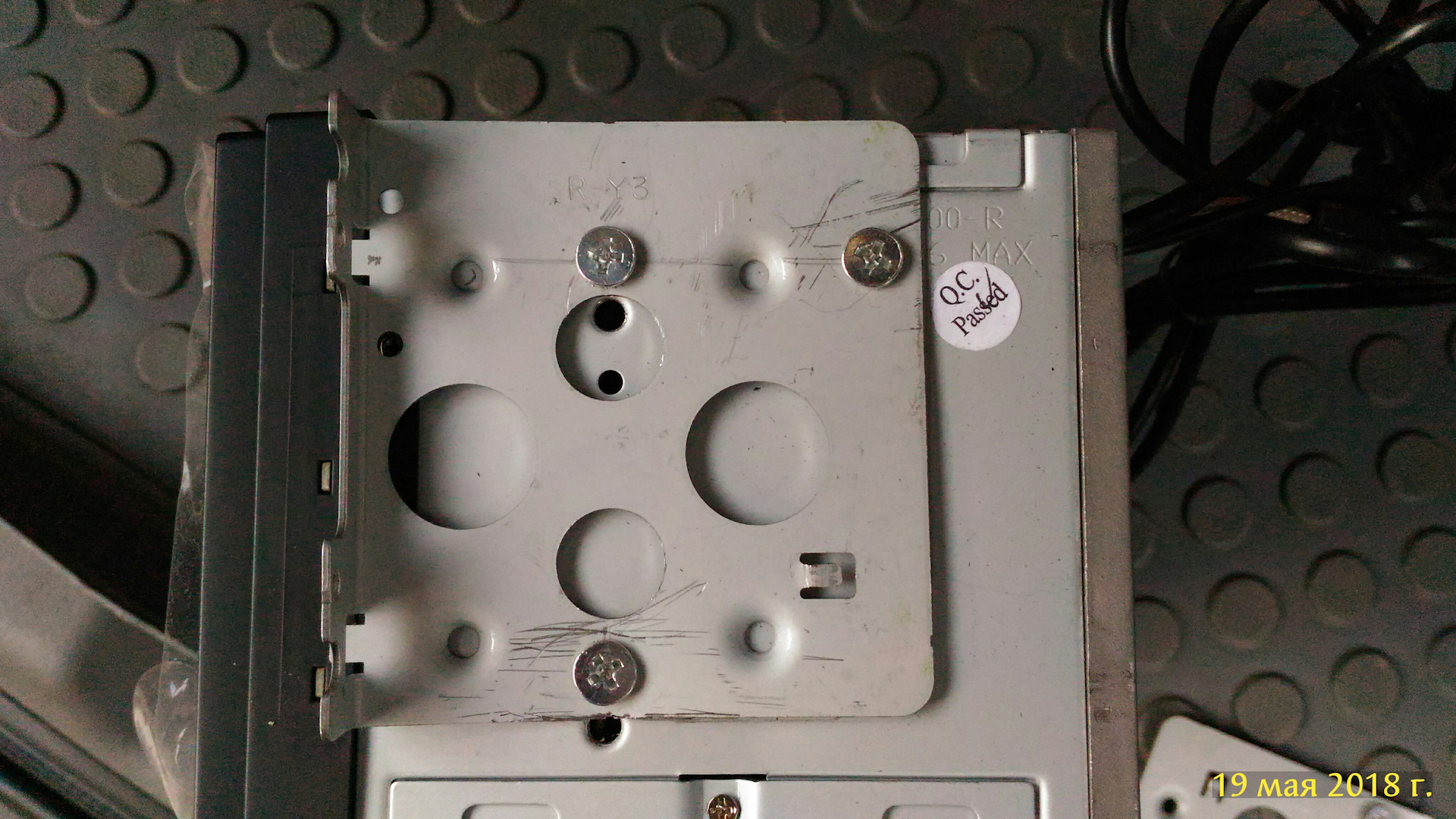 Установка 2-диновой магнитолы JOYING JY-UM135N2 в HYUNDAI SANTA FE (SM ...