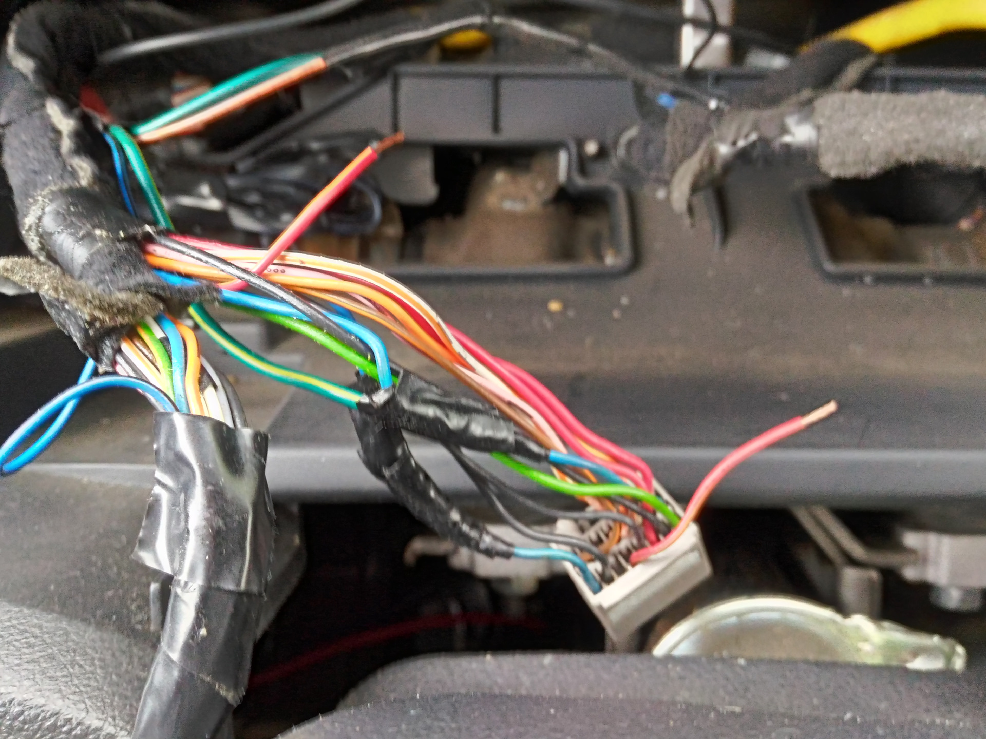 Автоматическая подсветка приборной панели — KIA Sportage (2G), 2 л ...