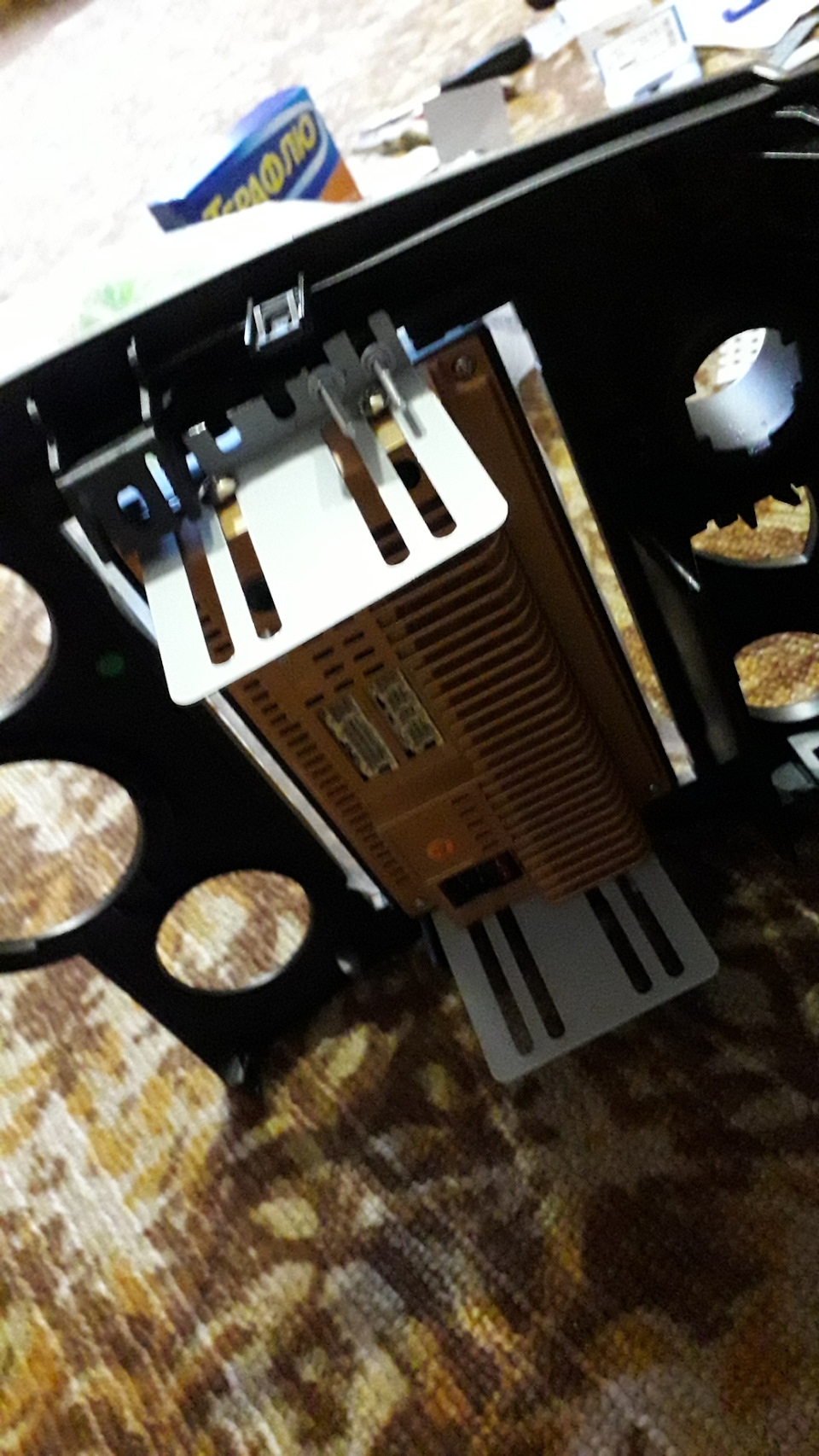 EQAAAgJp7eA 960 Как крепить 2 din магнитолу