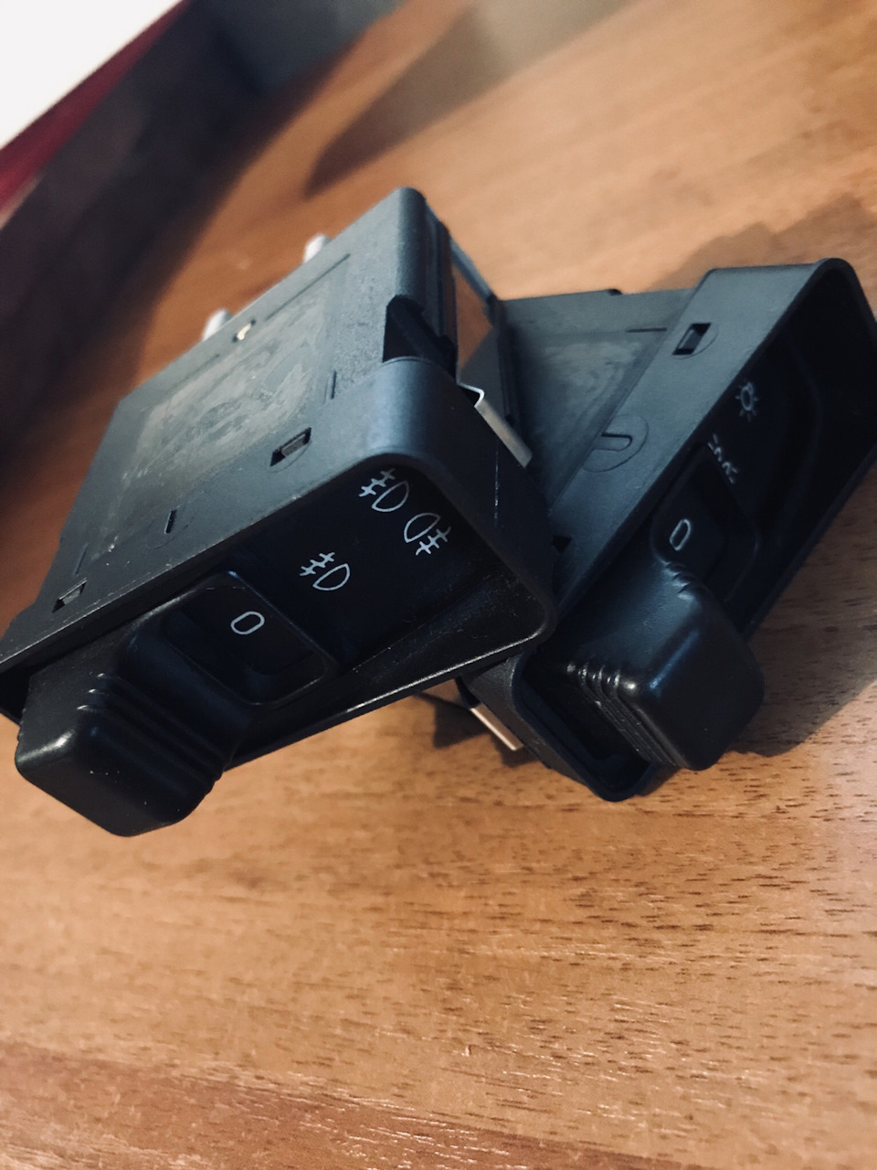 Замена лампочек подсветки переключателей — BMW 5 series (E34), 2 л ...