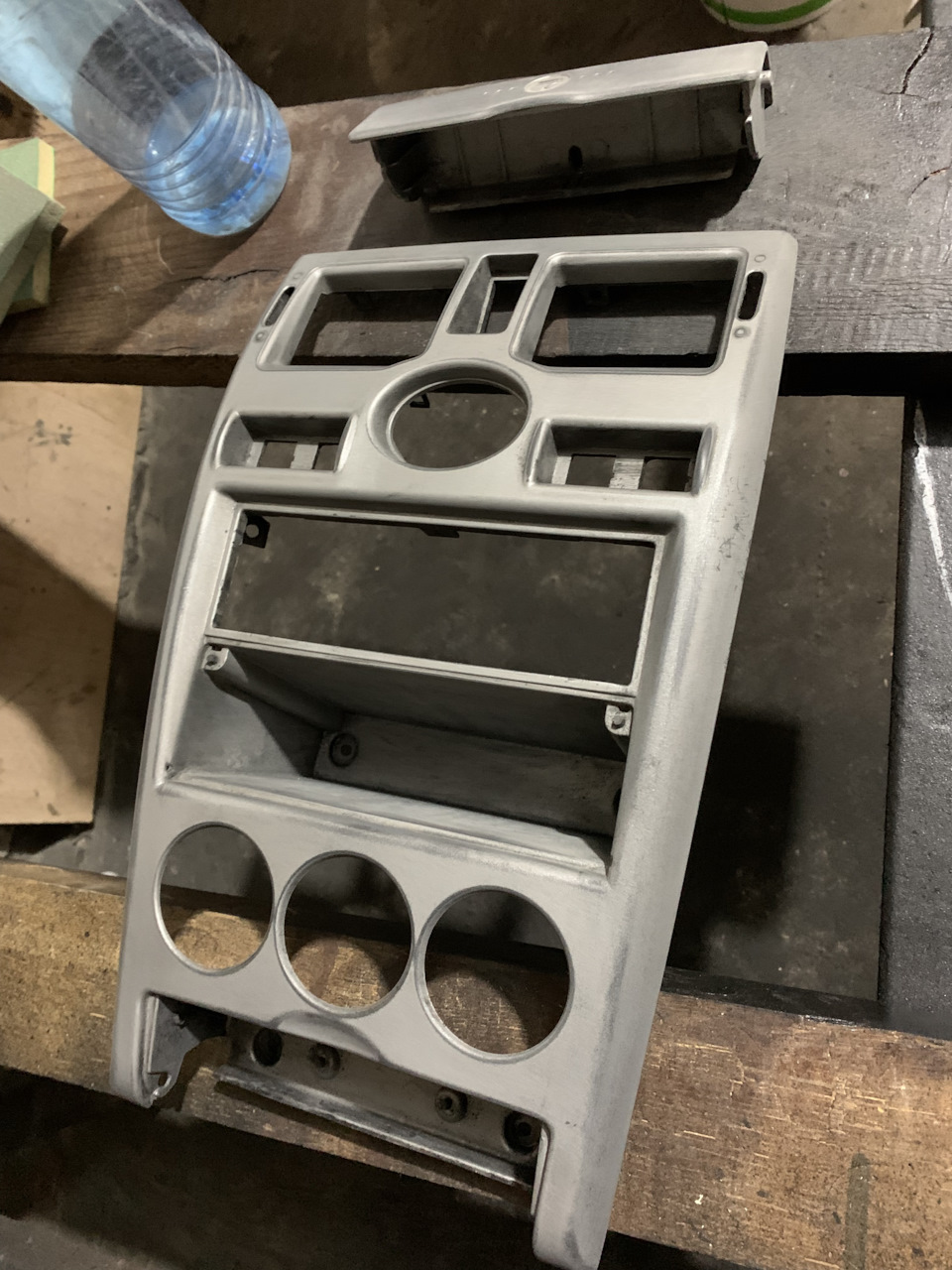 Покраска центральной консоли — Lada Приора седан, 1,6 л, 2008 года ...