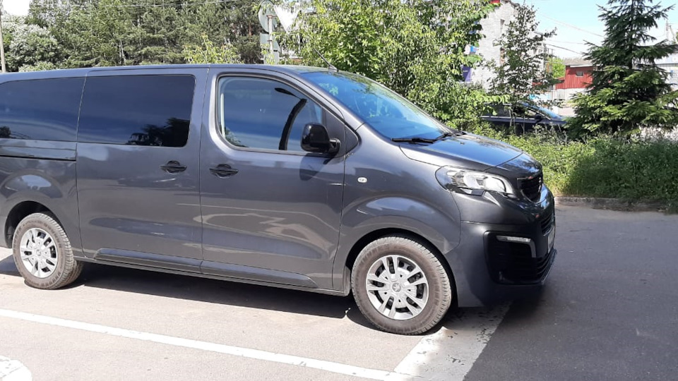 Пежо тревеллер 2. 0 дизель. Пежо травеллер 2022 снятие форсунок. Peugeot traveller business vip. 0 дизель.