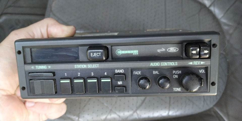 Запилил музон prology dvs-2130 — Ford Expedition (1G), 5,4 л, 1998 года ...