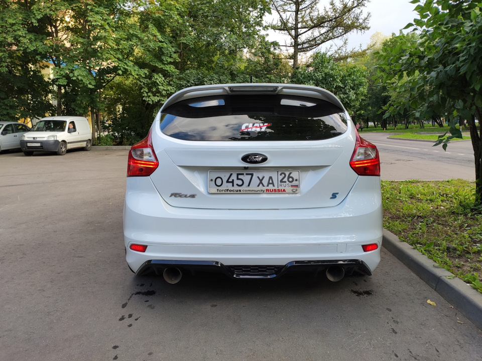 ПТФ как ДХО и габариты в задней юбке=) — Ford Focus III Hatchback, 1,6 ...
