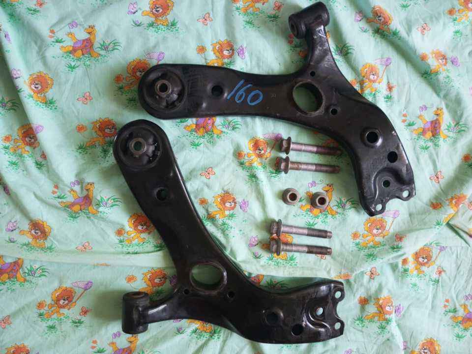 Рычаг передней подвески на Toyota Corolla (140/150). Б/у | 8 000 ₽ в ...