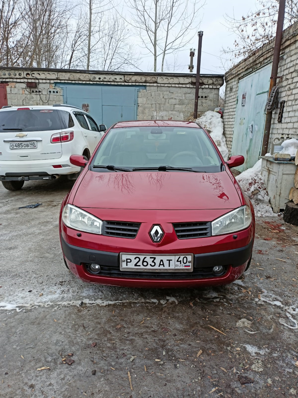 Покраска молдингов по кругу — Renault Megane II, 1,6 л, 2005 года |  стайлинг | DRIVE2