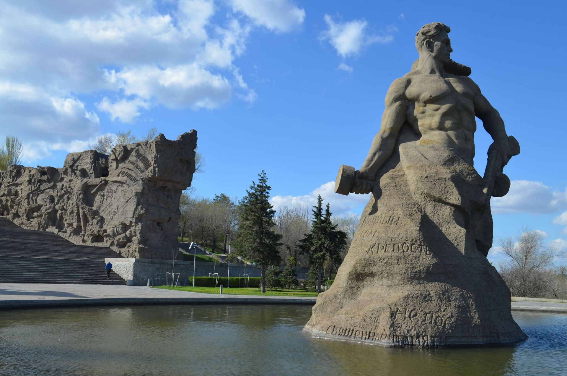 Знаменитые памятники россии фото с названиями и описанием