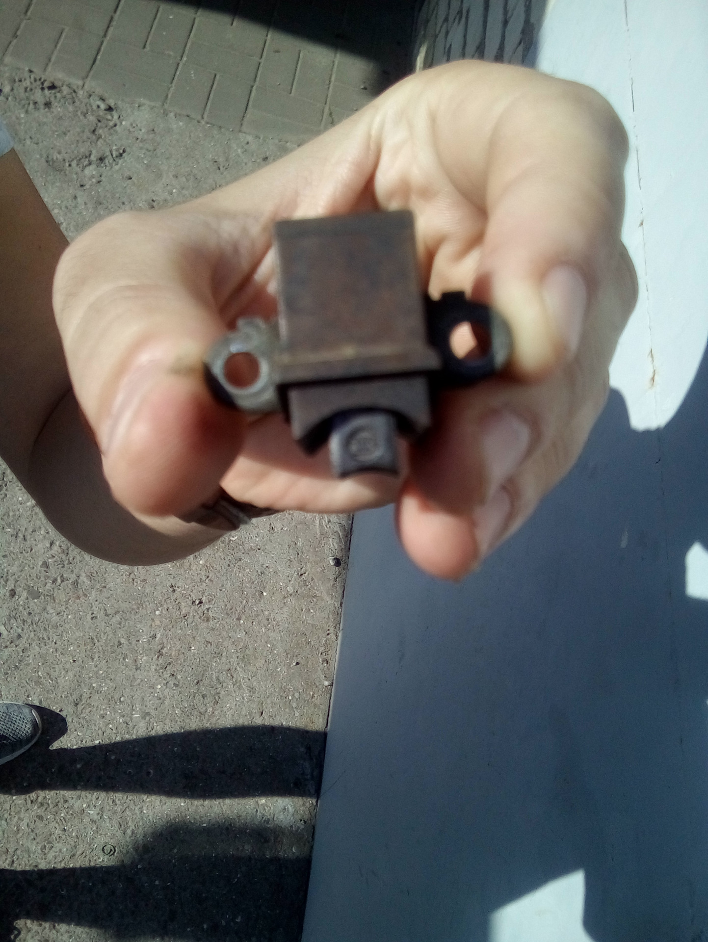 Скачет зарядка — Toyota Corolla (90), 1,3 л, 1987 года | электроника ...