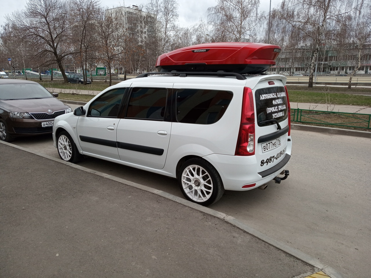 Ларгус тюнинг. Lada Largus 2022 Tuning кросс. Broomer на Ларгус. Largus Lada обвес 2022. Broomer автобокс Ларгус.