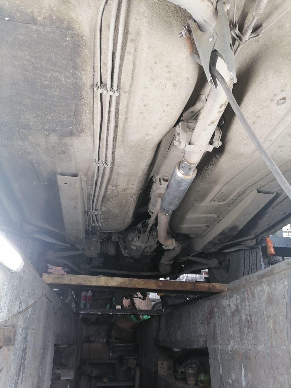 Установка ПТФ и сварка выхлопа — Москвич Святогор, 2 л, 1998 года ...