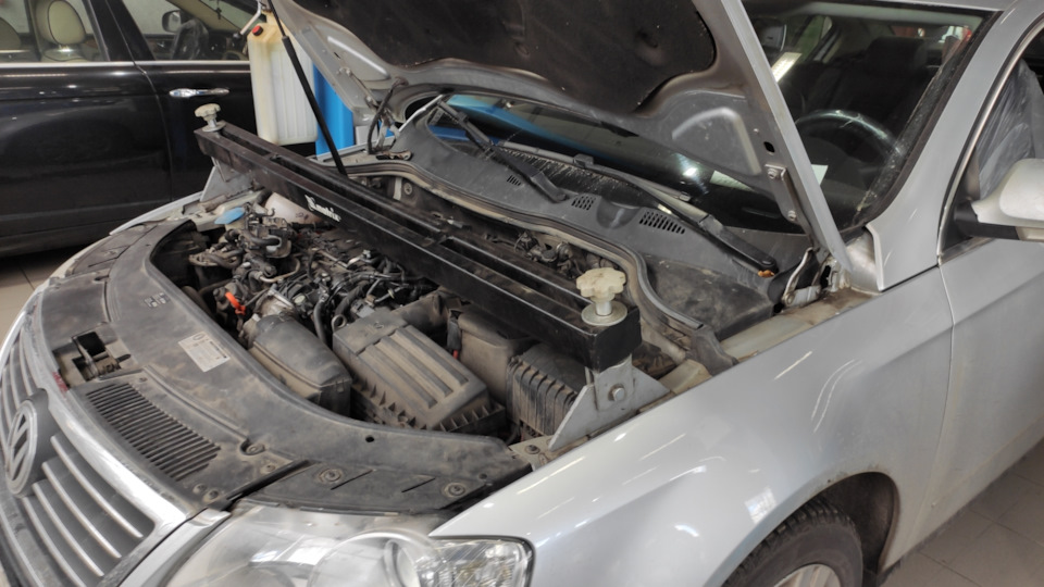 Приводим в чувство, ч.1 — правая опора ДВС — Volkswagen Passat B6, 2 л ...