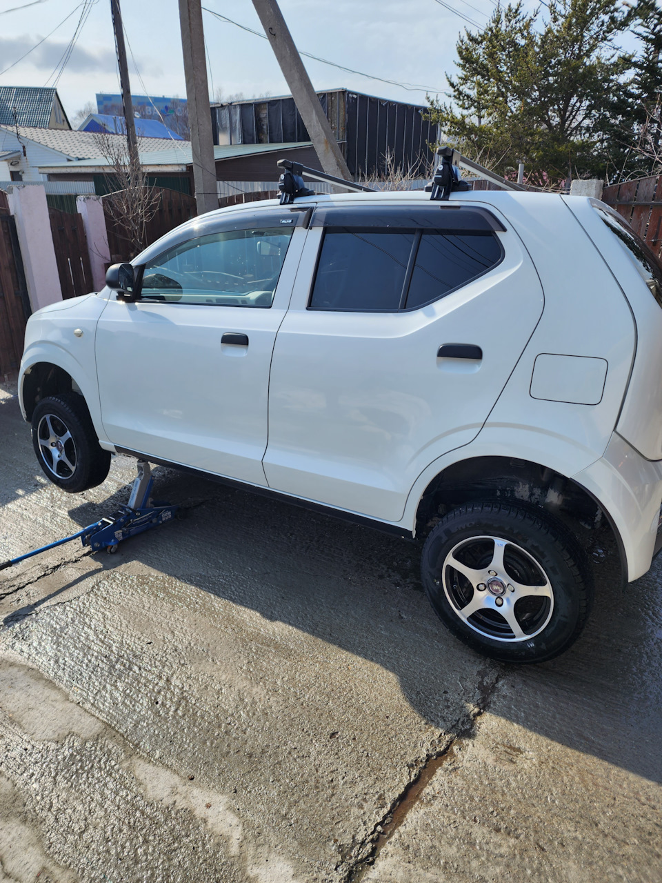 Переобулись, масло и фильтры поменяли. Все пишут и я напишу😅 — Suzuki Alto  (8G), 0,7 л, 2015 года | плановое ТО | DRIVE2