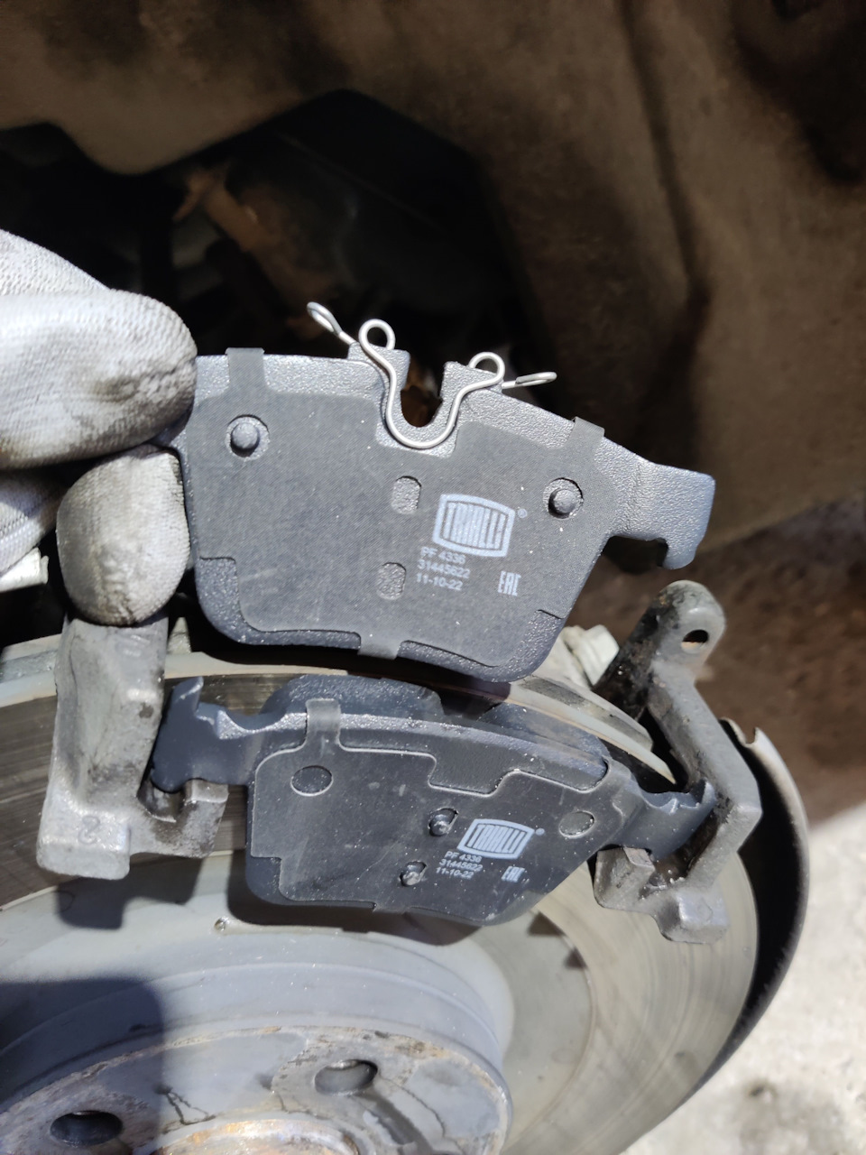 Отзыв о тормозах textar/rotinger и повторная замена колодок — Volvo ...