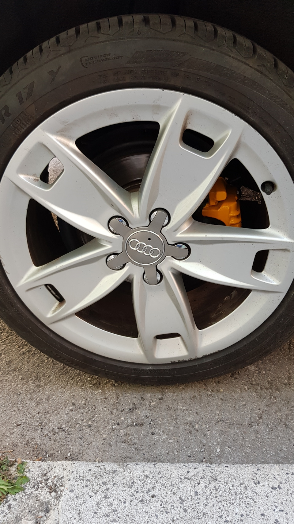 Покраска суппорта — Audi A3 Sportback (8PA), 1,6 л, 2010 года | просто ...